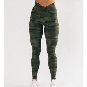 Alphalete Surface Power Leggings